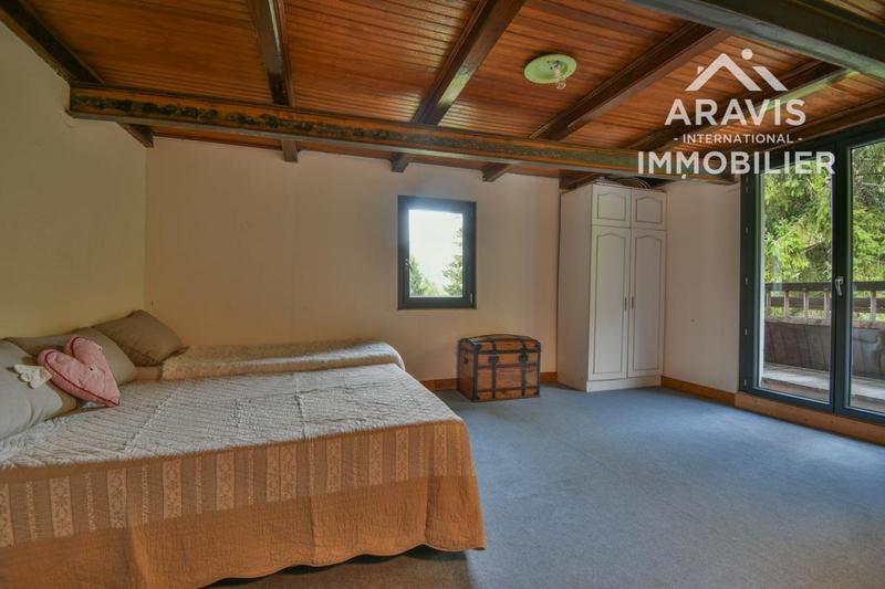 Propriété - 234 m² - 7 pièces