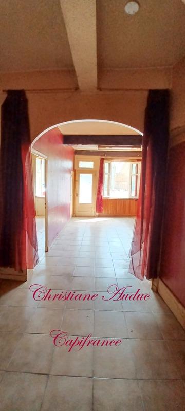 Maison - 98 m² - 5 pièces