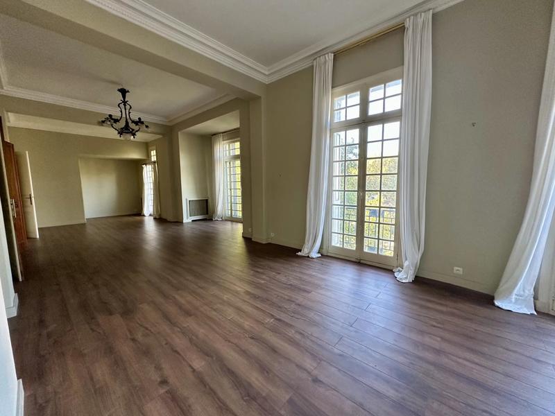 Appartement - 178 m² - 4 pièces