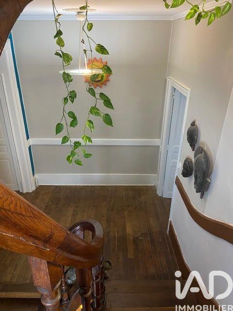 Maison de ville - 200 m² - 10 pièces