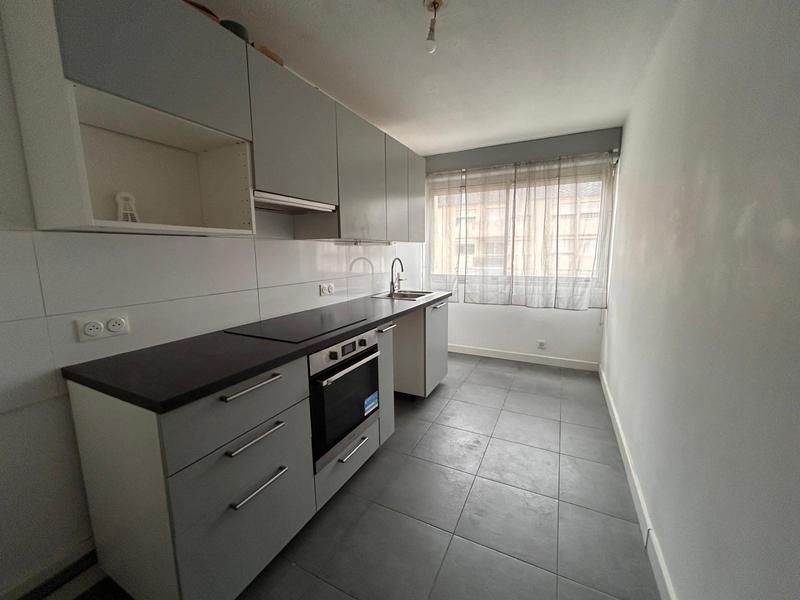 Appartement - 100 m² - 4 pièces