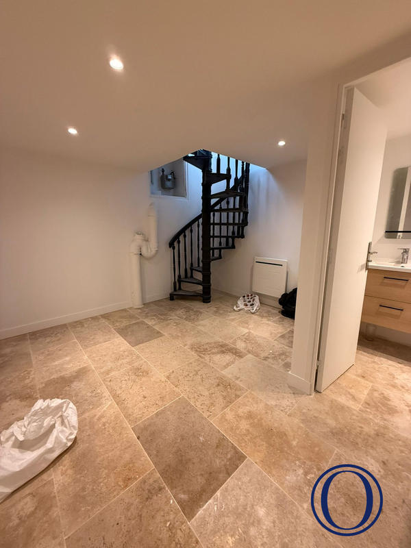 Local commercial - 77 m²