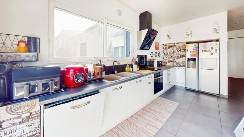 Maison - 143 m² - 5 pièces