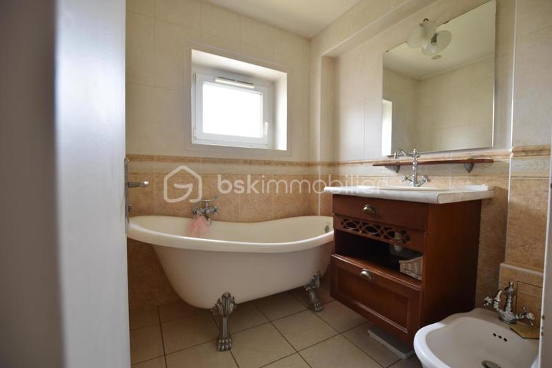 Appartement - 82 m² - 4 pièces