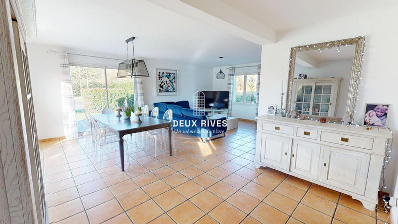 Maison traditionnelle - 120 m² - 6 pièces