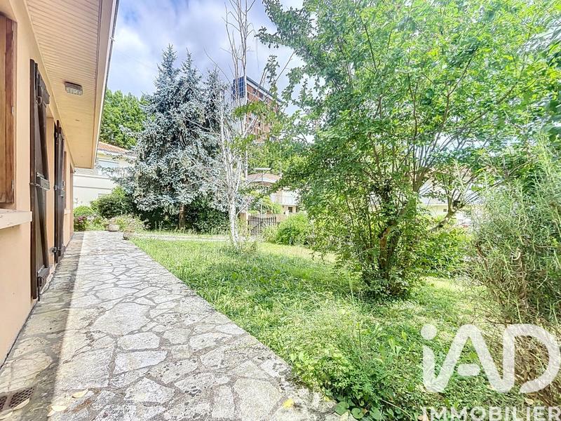 Maison - 98 m² - 4 pièces