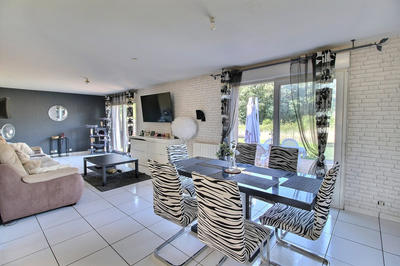 Maison - 150 m² - 6 pièces