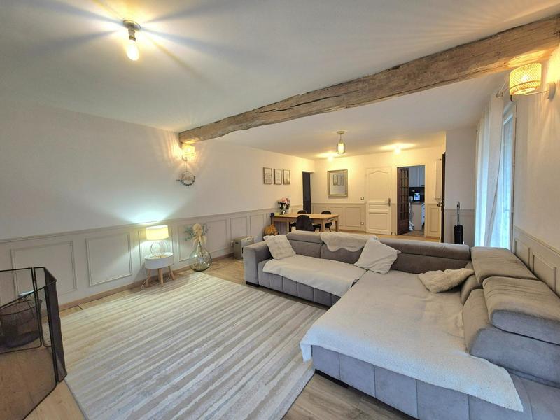 Maison - 93 m² - 4 pièces