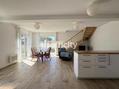 Maison - 79 m² - 4 pièces