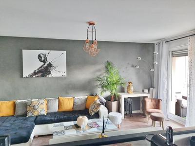 Appartement - 84 m² - 4 pièces