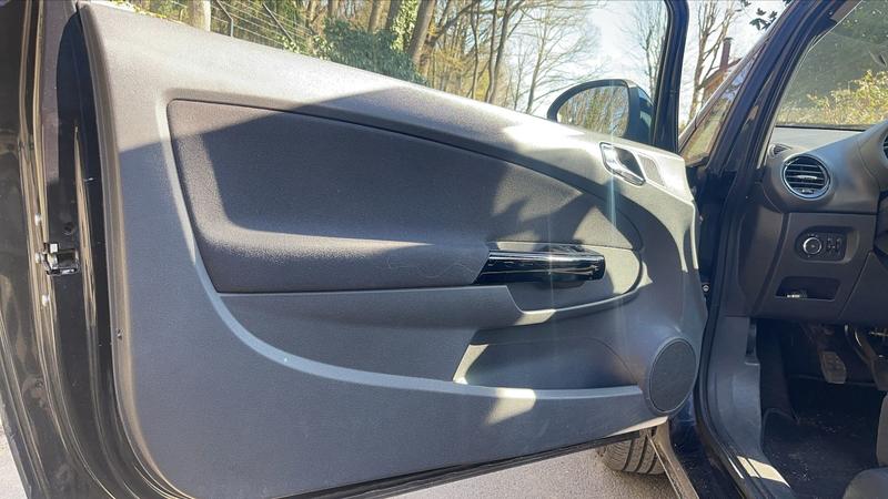 Opel Corsa IV 1.0 65 Graphite - 5 places