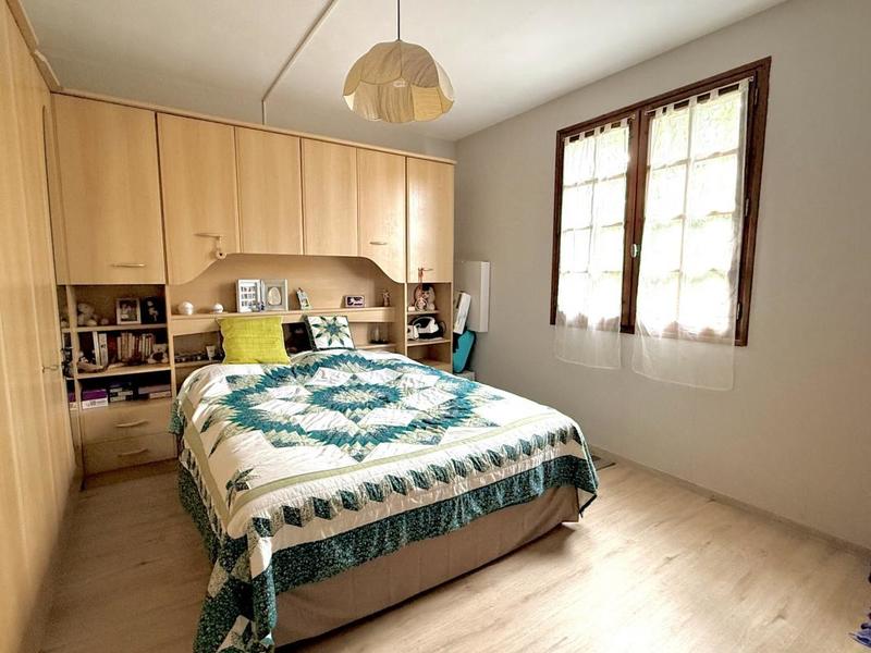 Maison - 210 m² - 7 pièces