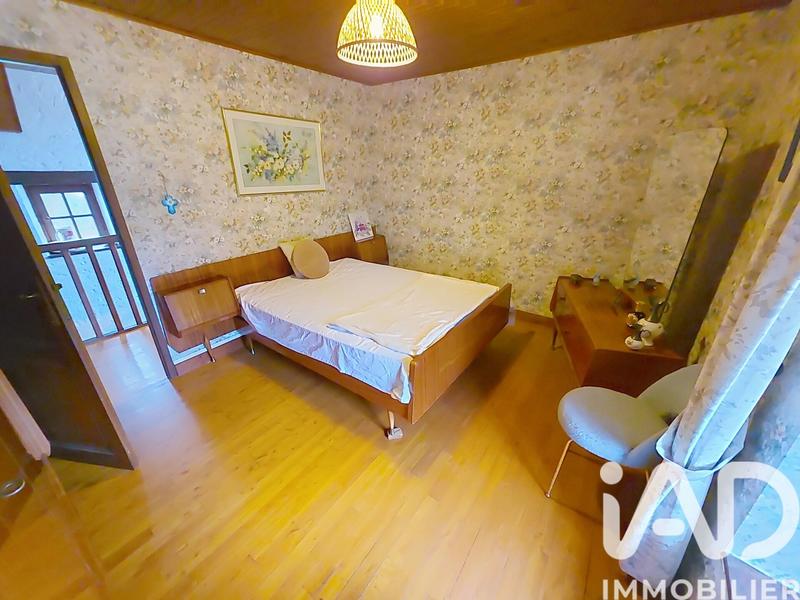 Maison - 200 m² - 7 pièces