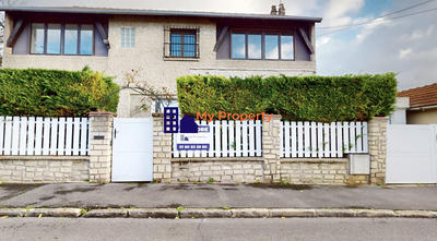 Maison - 152 m² - 7 pièces