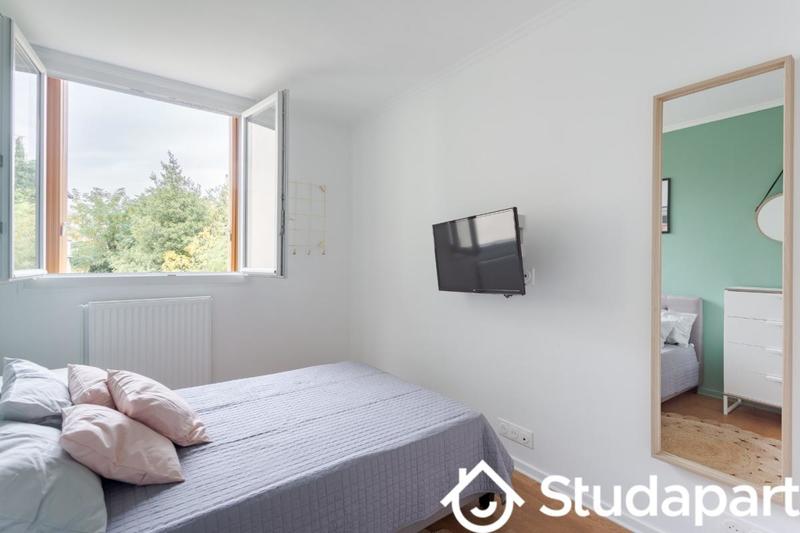 Chambre - 9 m² - 1 pièce