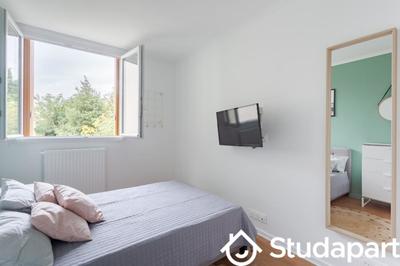 Chambre - 9 m² - 1 pièce