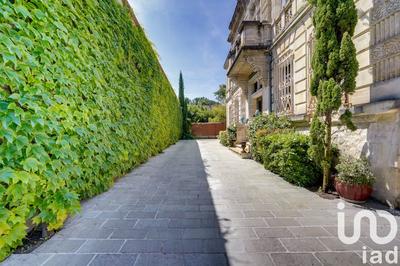 Maison - 306 m² - 9 pièces