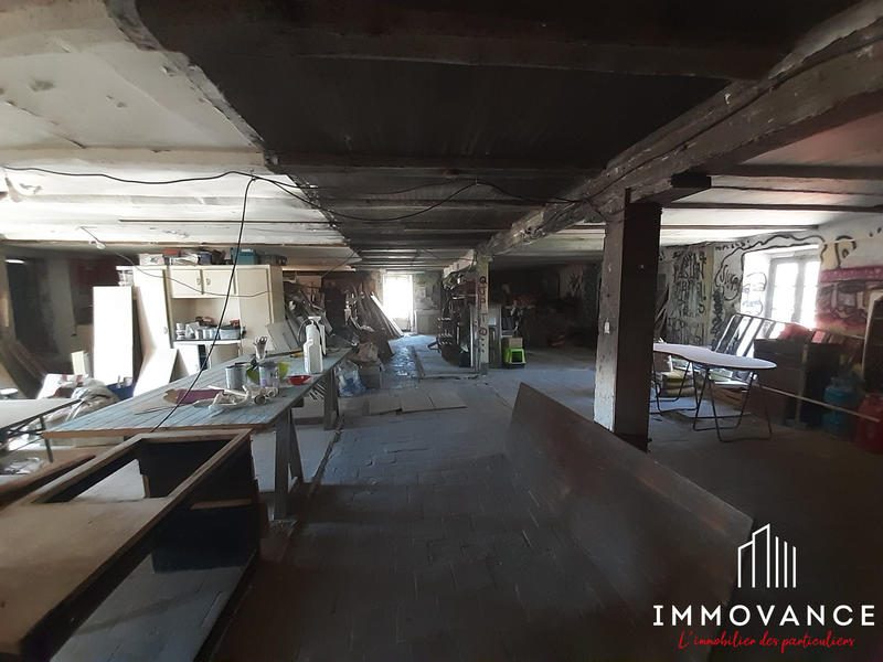 Immeuble - 1 272 m²