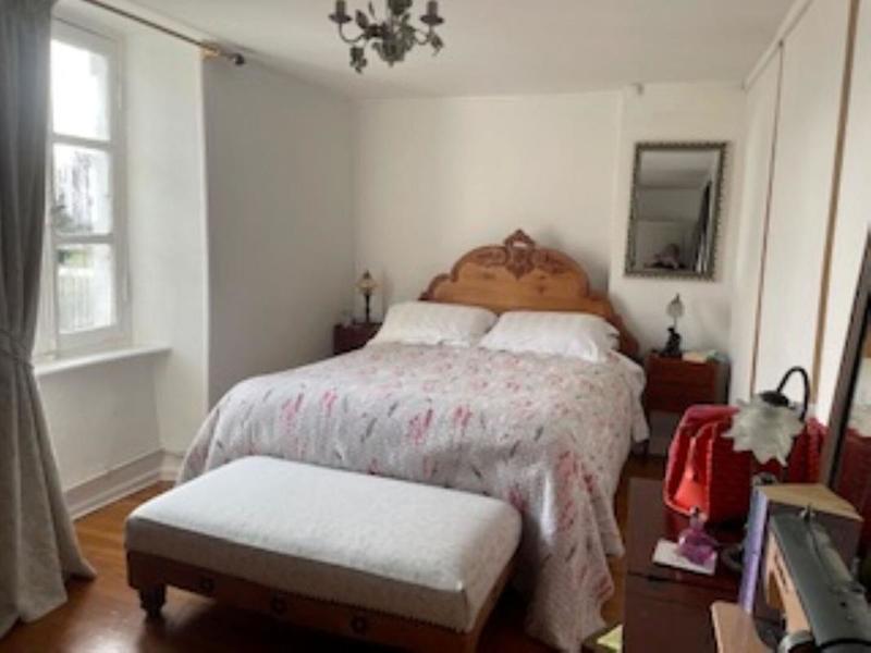 Maison - 213 m² - 8 pièces