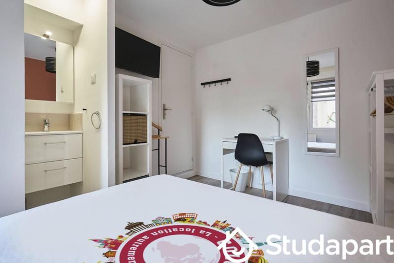 Chambre - 10 m² - 1 pièce