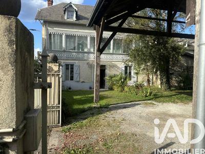 Maison - 192 m² - 6 pièces