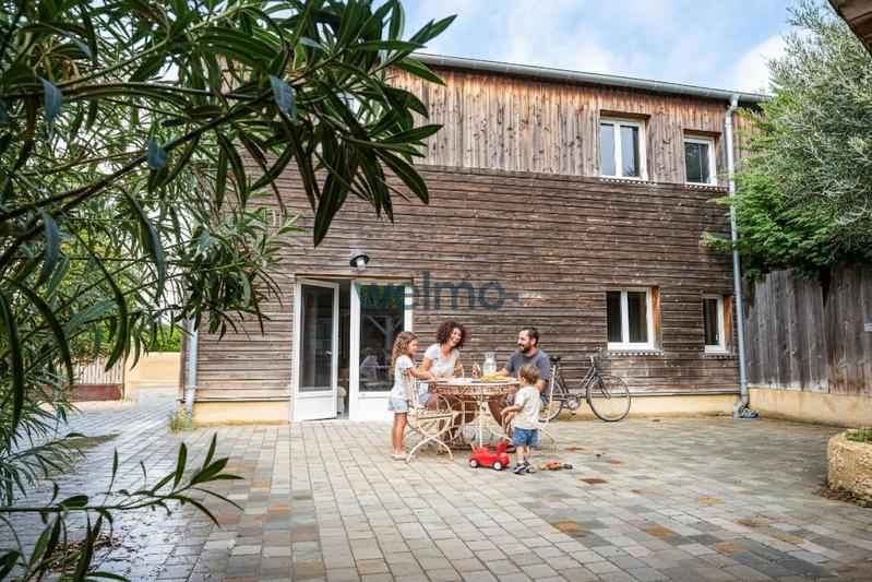 Maison - 230 m² - 7 pièces