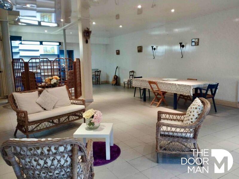 Maison - 208 m² - 6 pièces