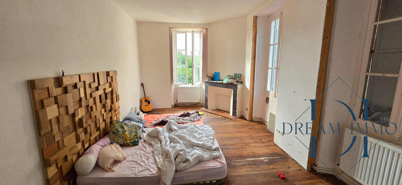 Maison - 200 m² - 4 pièces