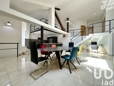 Appartement - 213 m² - 6 pièces