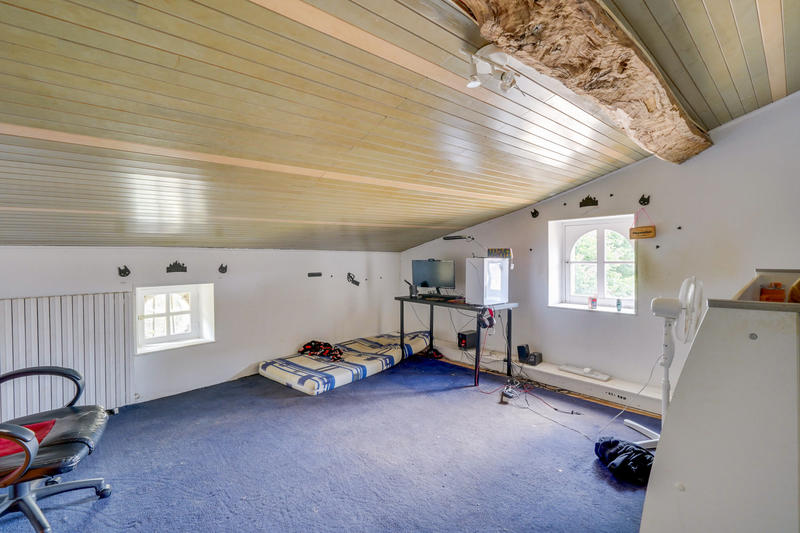 Maison - 185 m² - 6 pièces