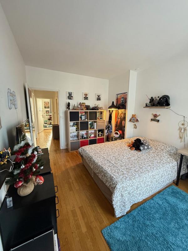 Appartement - 99 m² - 4 pièces