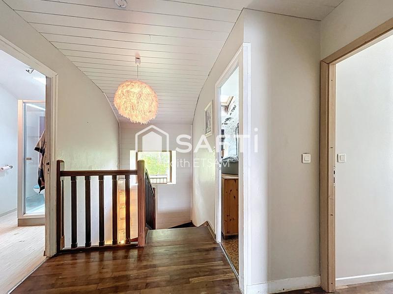 Maison - 278 m² - 9 pièces