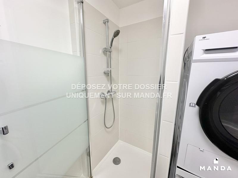 Chambre - 10 m² - 5 pièces