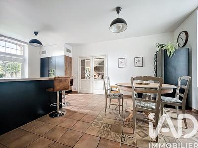 Maison de ville - 224 m² - 9 pièces