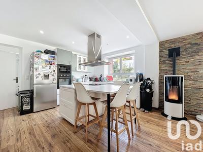 Maison - 92 m² - 5 pièces