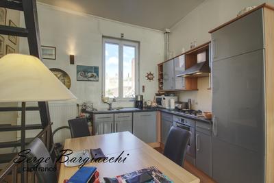 Immeuble - 43 m² - 4 pièces