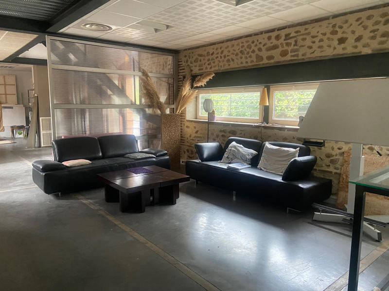 Mas - 565 m² - 5 pièces