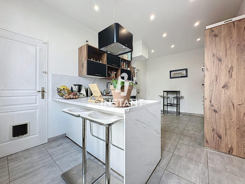 Maison ancienne - 228 m² - 7 pièces