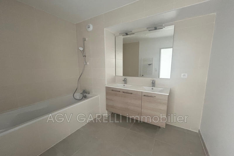 Appartement - 94 m² - 4 pièces