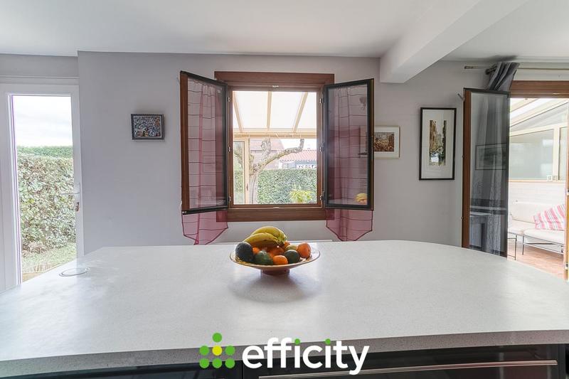 Pavillon - 95 m² - 6 pièces