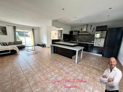 Maison - 135 m² - 5 pièces