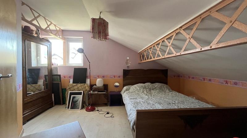 Maison - 250 m² - 7 pièces