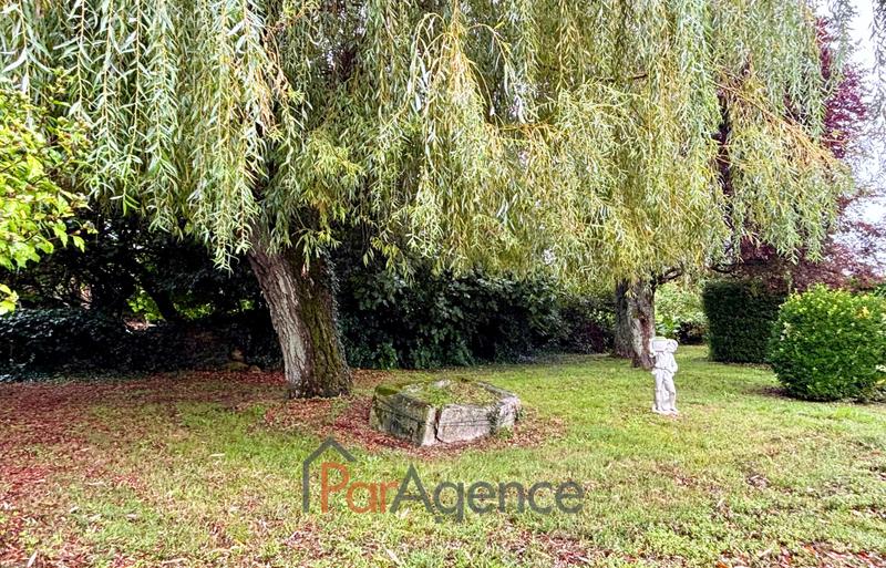 Maison - 253 m² - 14 pièces