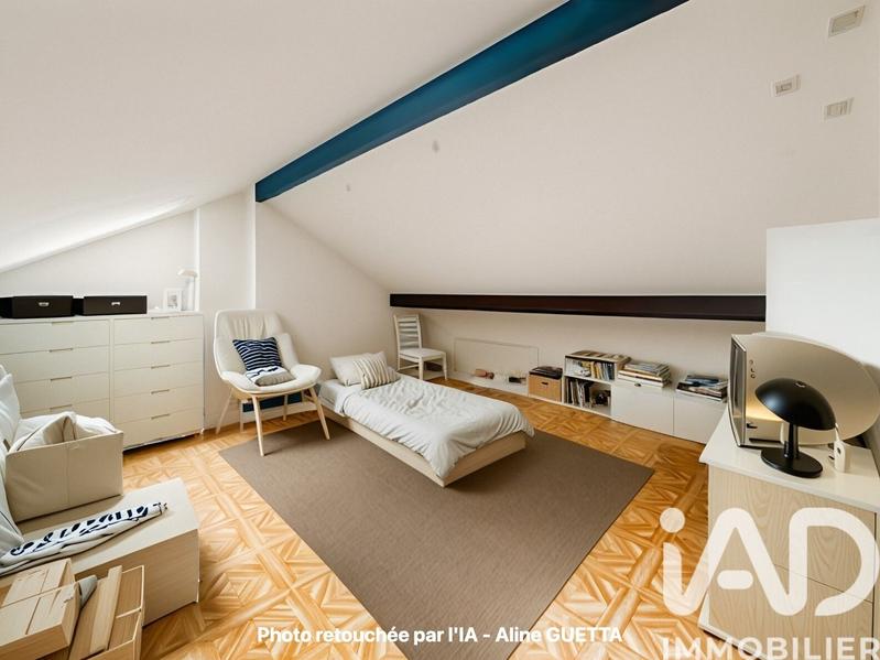 Maison - 84 m² - 5 pièces