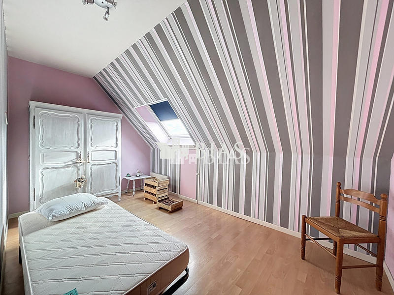 Maison - 100 m² - 5 pièces