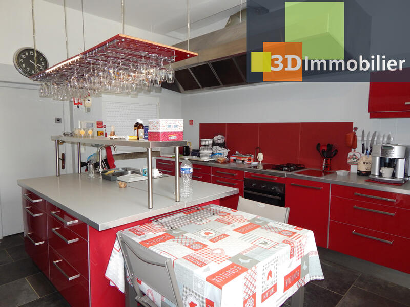 Maison - 403 m² - 14 pièces