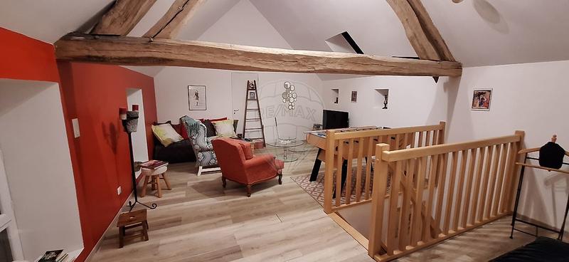 Maison - 151 m² - 6 pièces