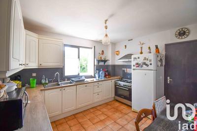 Maison - 104 m² - 8 pièces