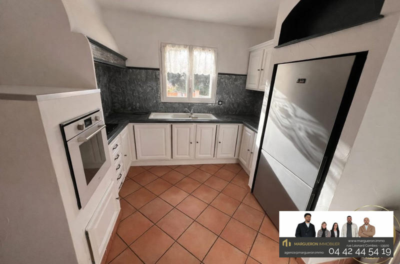 Maison traditionnelle - 107 m² - 4 pièces