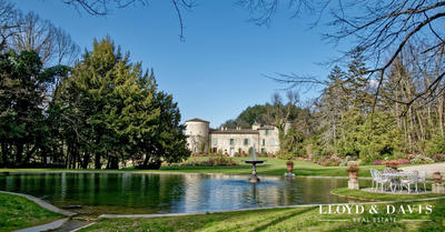 Château - 6 000 m² - 30 pièces